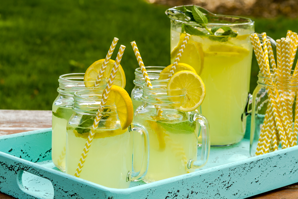Best Lemonade Pitcher Recipes for Your Summer Party 4